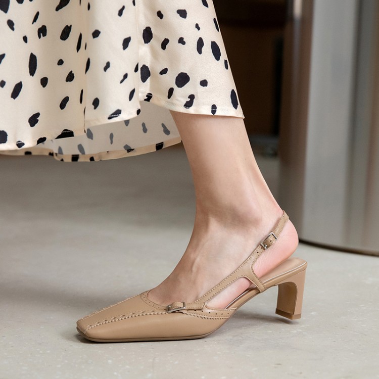 Minimalist Mary Jane Shoes with Buckle and Square Toe - Image 5